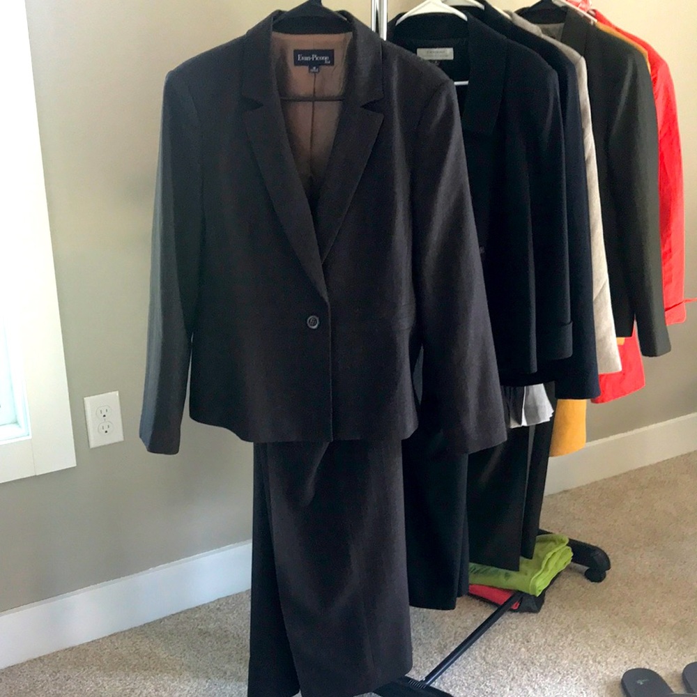 Evan Picone 2 piece Suit
